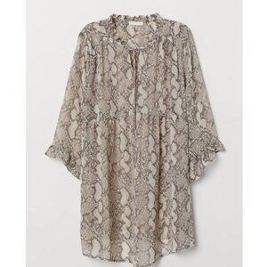 H&M MAMA Airy Cream Boxy 3/4 Sleeve Maternity Tunic Size Small